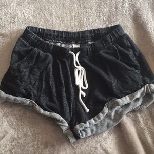 H&M gray shorts